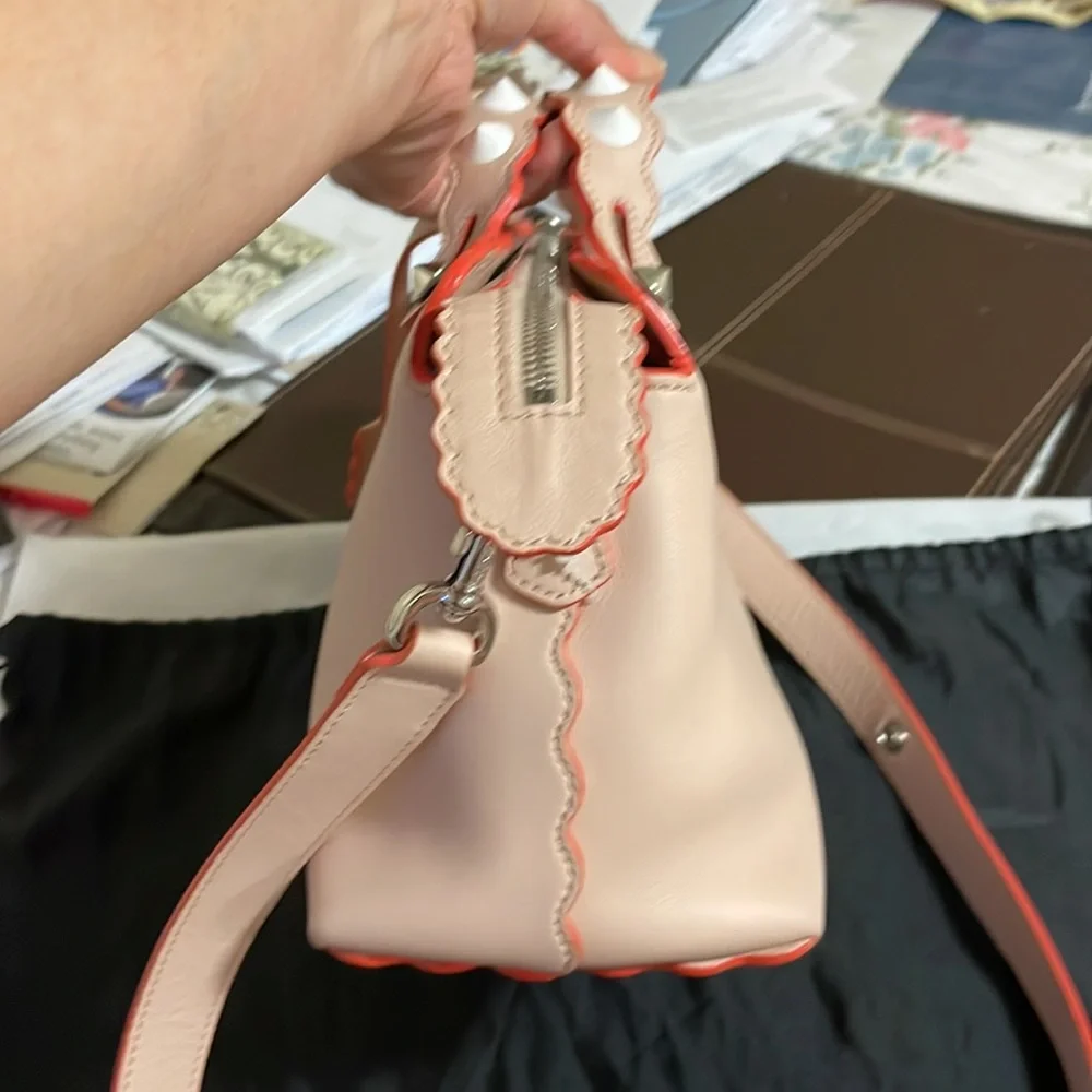 SOLD❤️Authentic Fendi By the way Med Vit.Dolce stud 2 eay - Picture 5 of 17